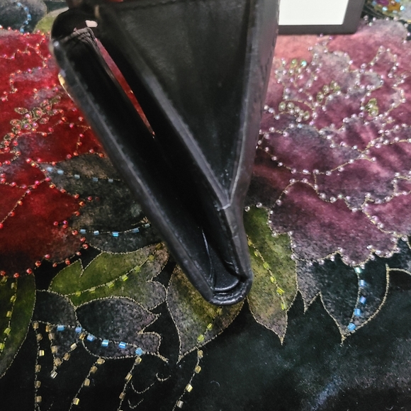 Gucci Wallet - Picture 9 of 16